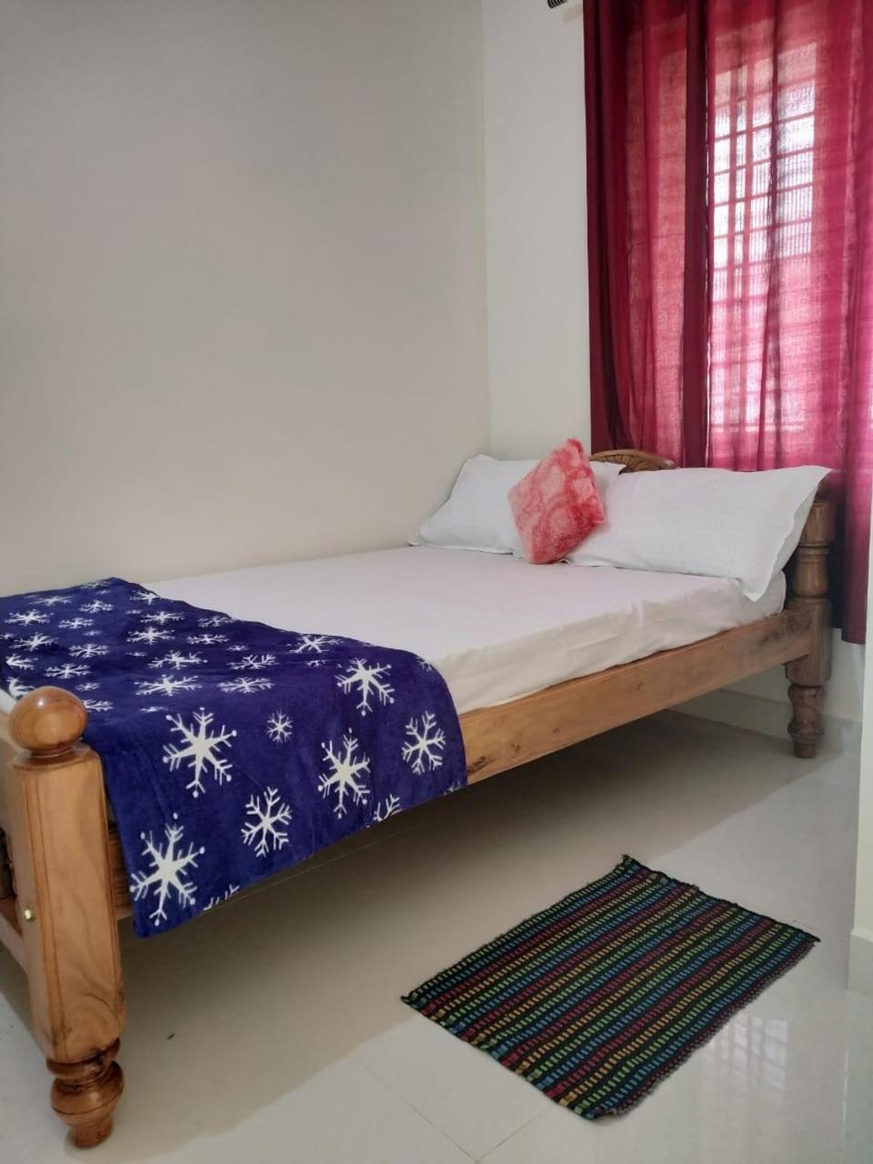 Wheel To Hills Stay Inn Service Apartments Chikmagalur Bagian luar foto