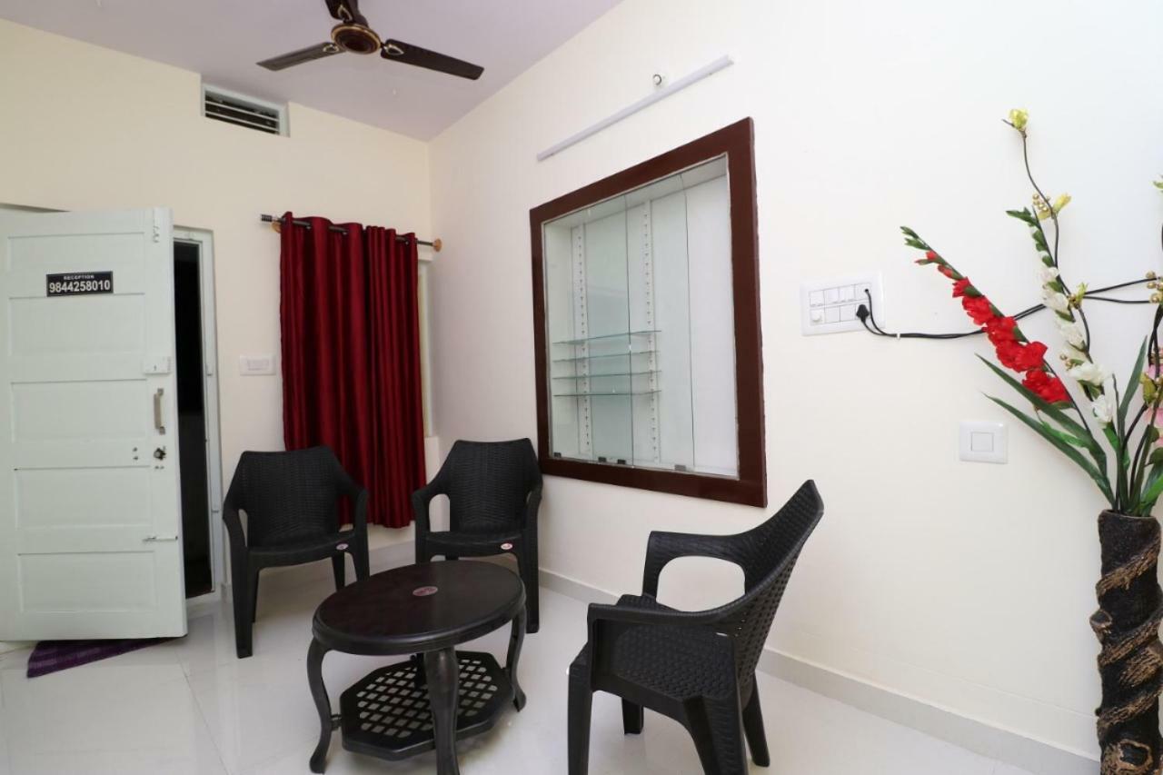 Wheel To Hills Stay Inn Service Apartments Chikmagalur Bagian luar foto